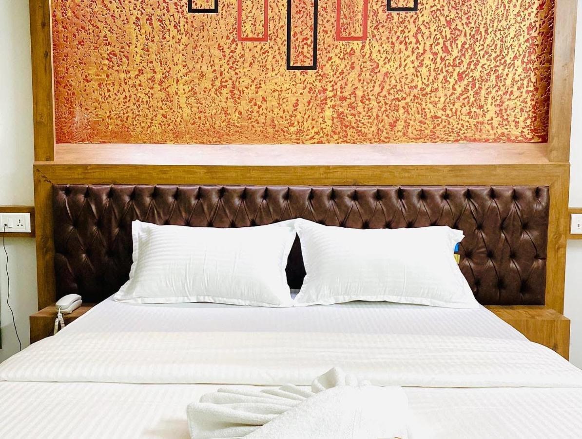 B Six Hotel 벵갈루루 외부 사진