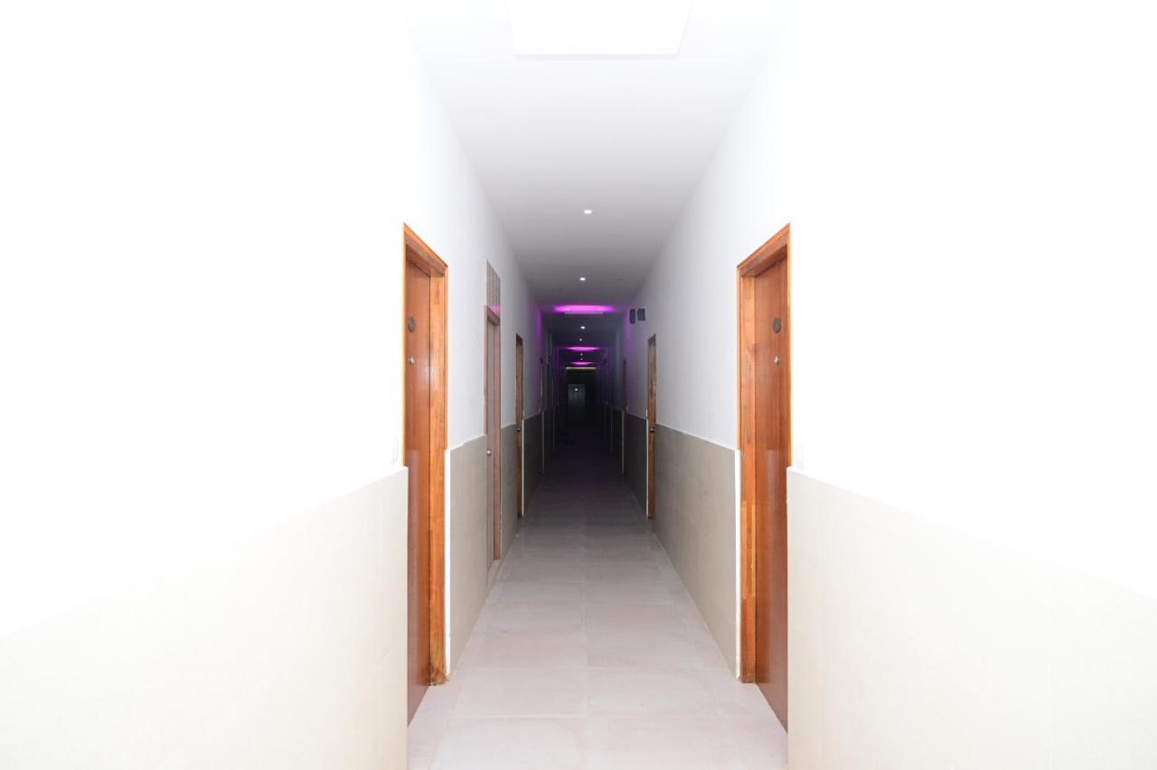 B Six Hotel 벵갈루루 외부 사진