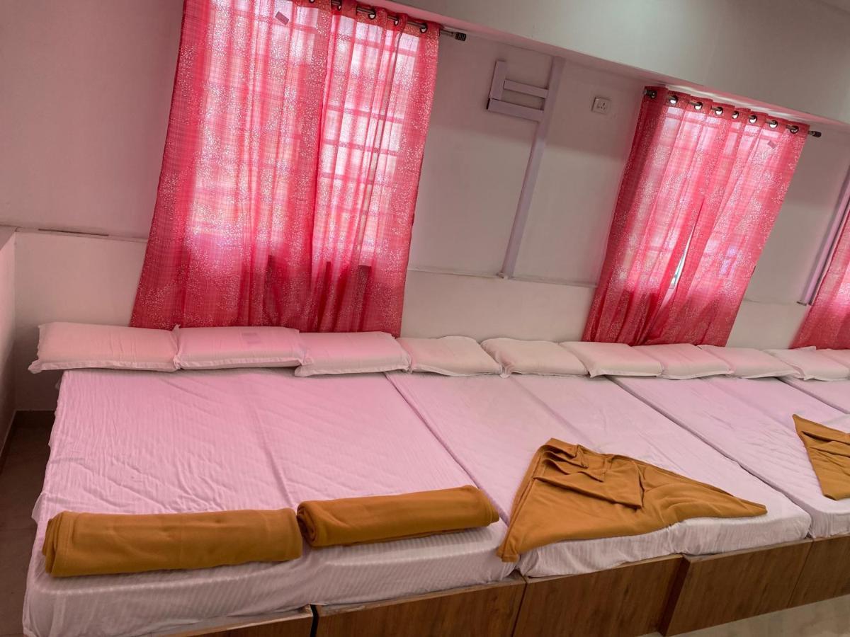 B Six Hotel 벵갈루루 외부 사진