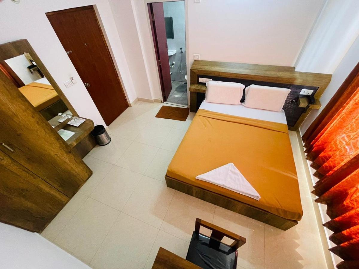 B Six Hotel 벵갈루루 외부 사진
